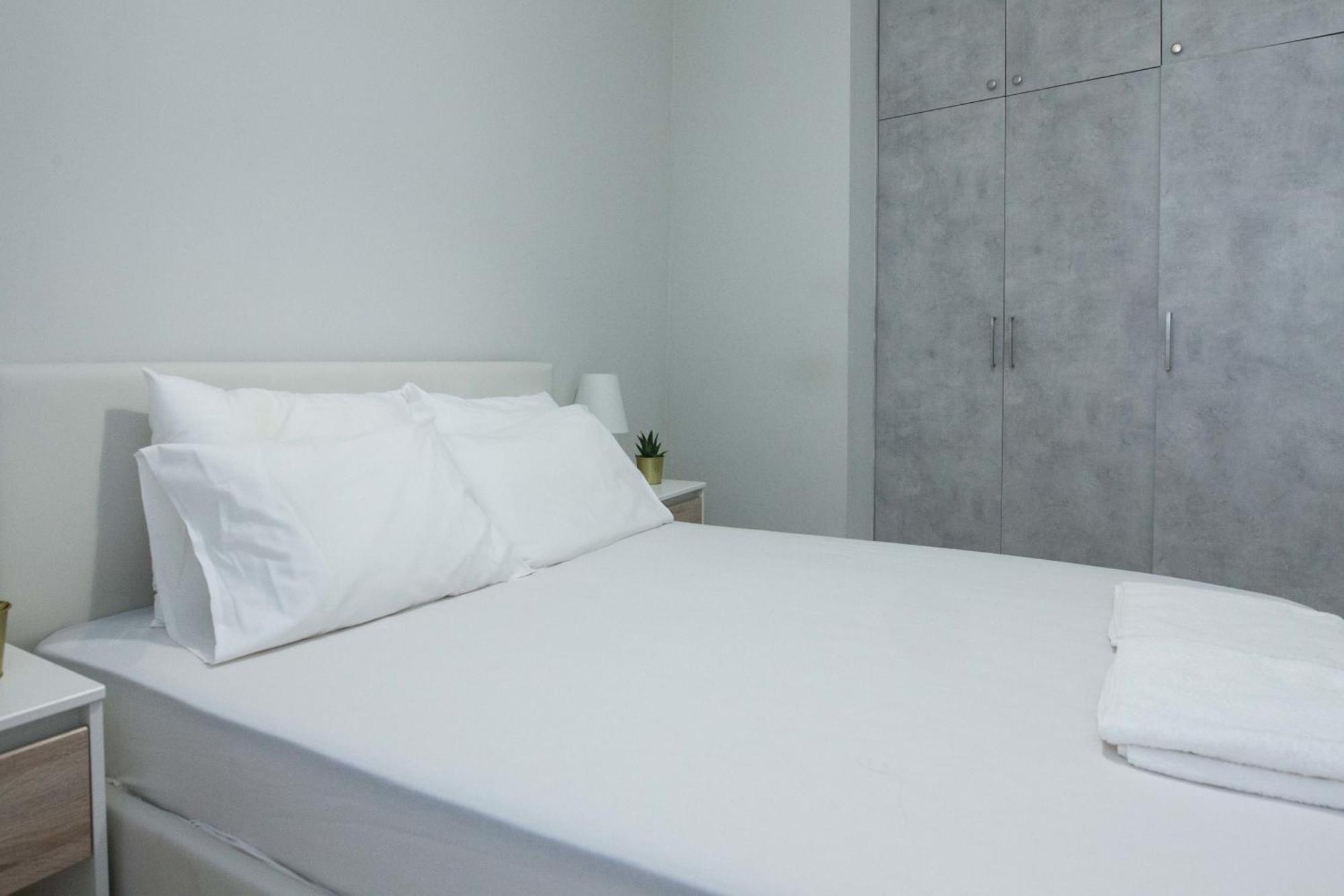 Apartment Panormou Modern 3 Bd Apt With Balcony *