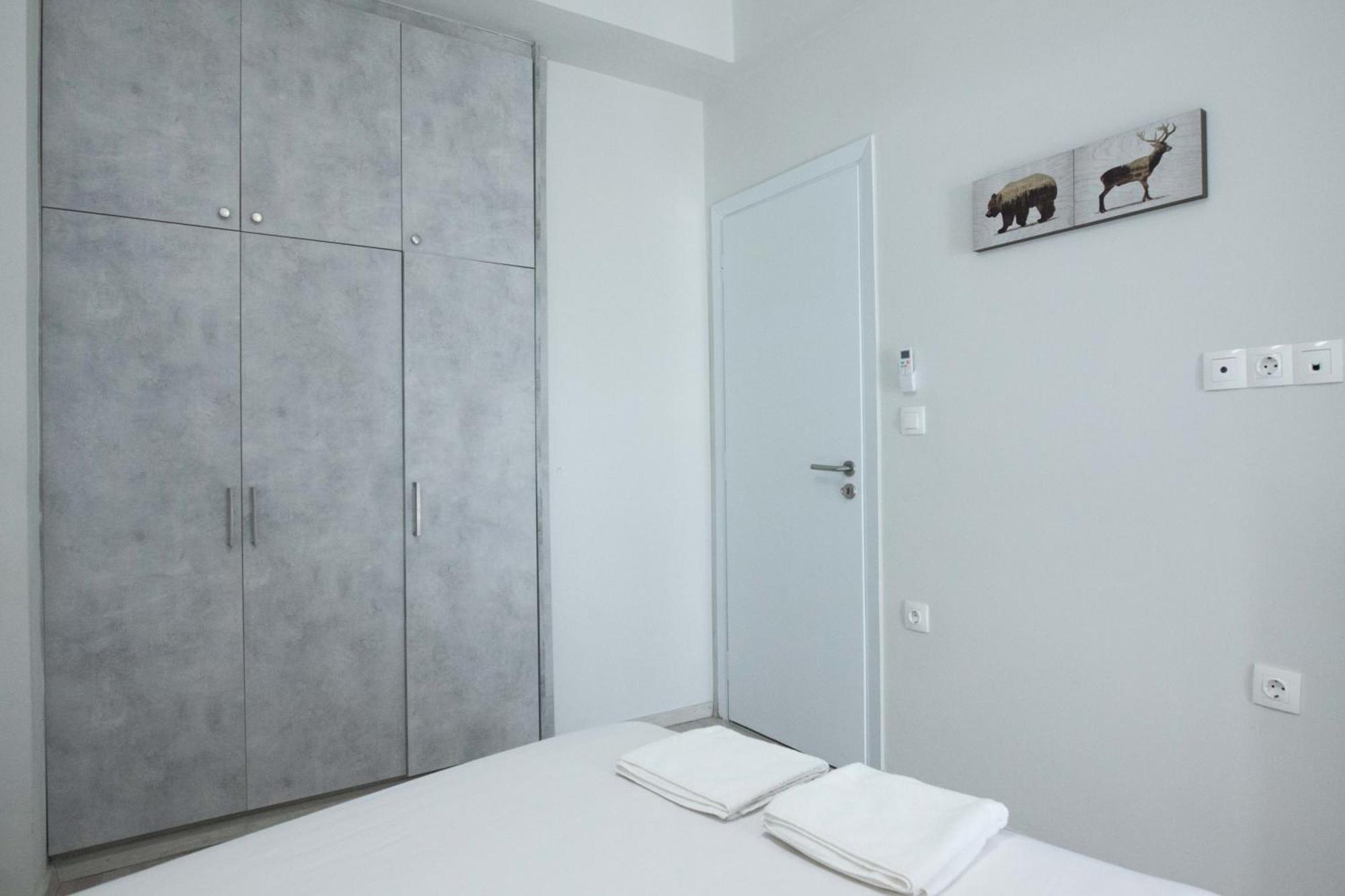 Panormou Modern 3 Bd Apt With Balcony Athens