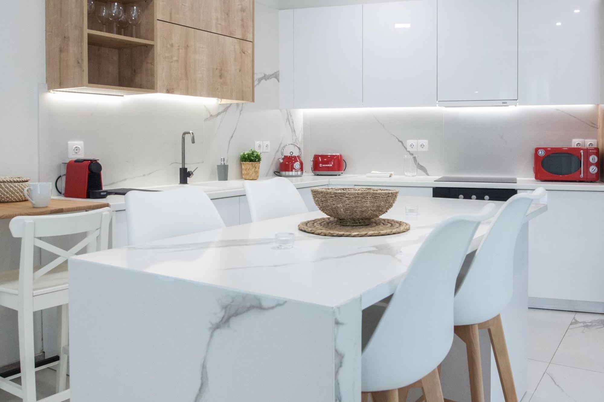 Panormou Modern 3 Bd Apt With Balcony *