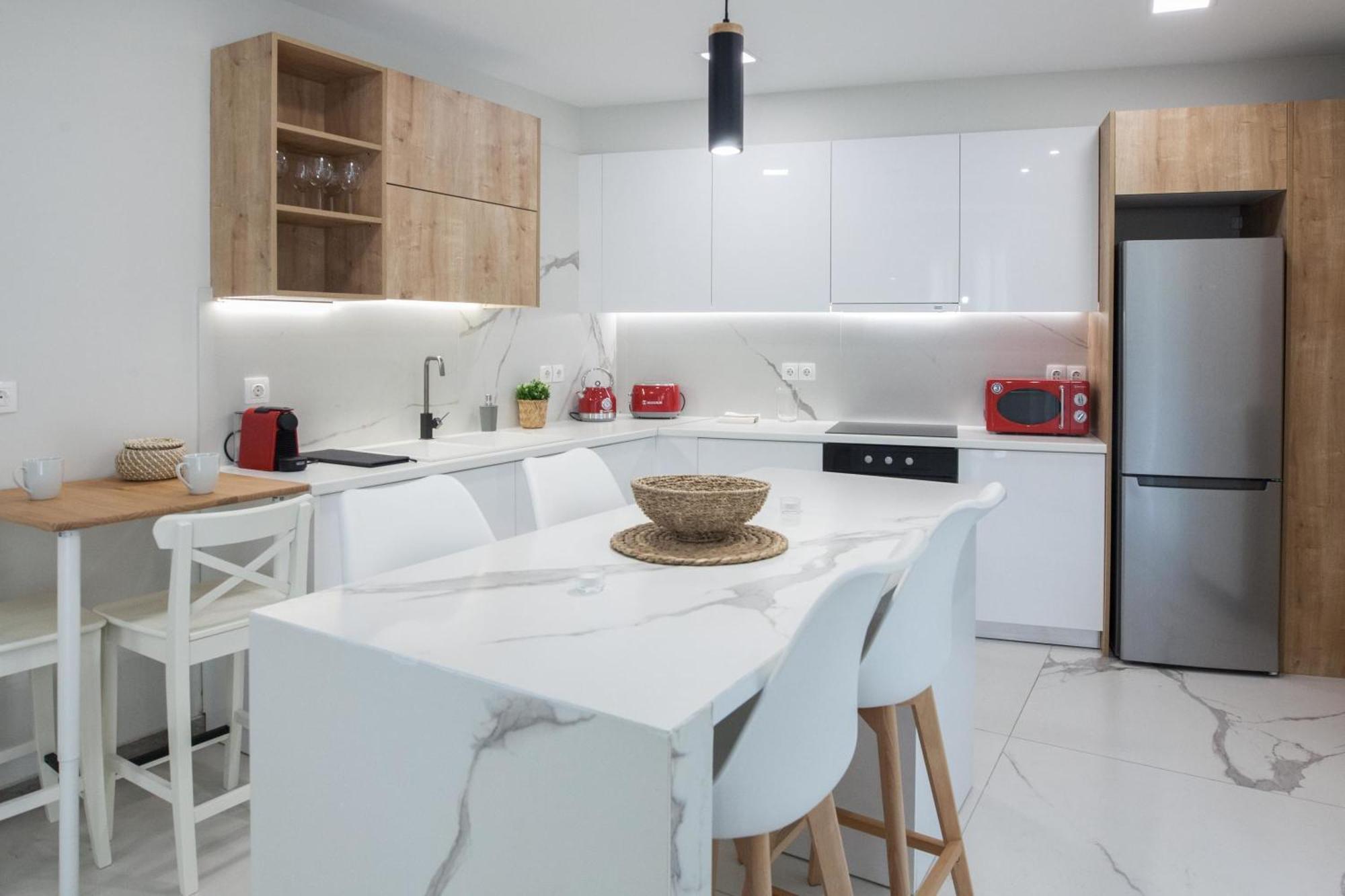 Panormou Modern 3 Bd Apt With Balcony Athens