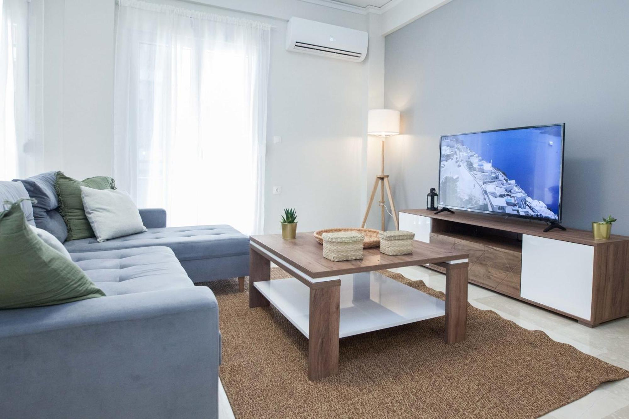 Panormou Modern 3 Bd Apt With Balcony *